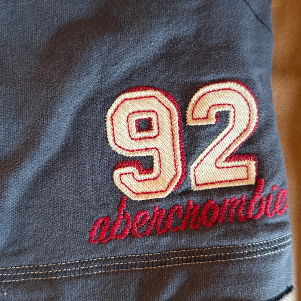 Abercrombie sweat skort with pockets. Blue with red/white accents. Really Cute! - Picture 3 of 5